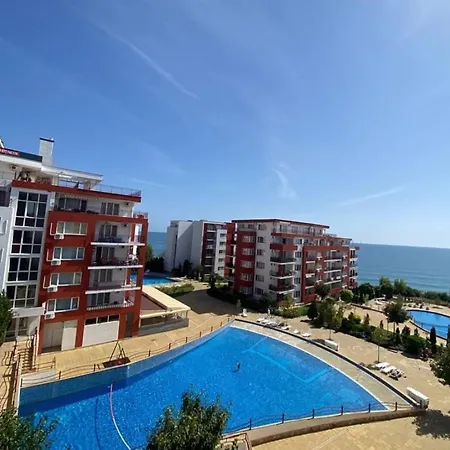 Panorama Noks * Елените