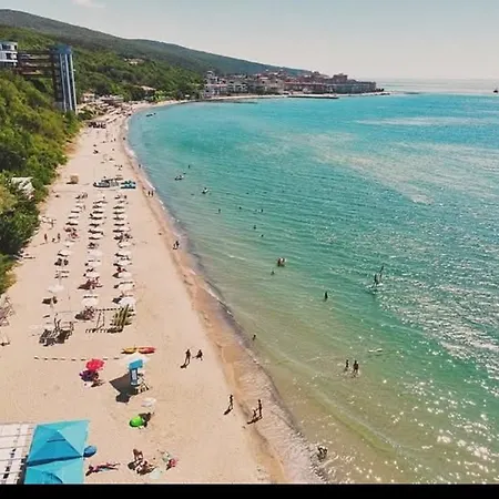 Panorama Noks * Елените